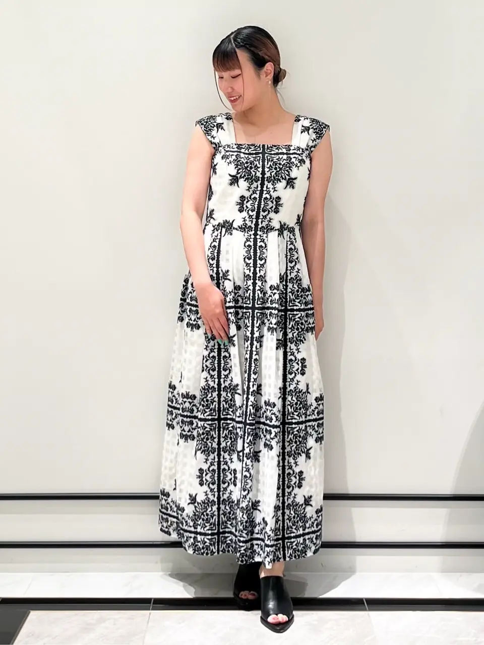 GRACE CONTINENTAL CHISAKO.S コーディネート画像