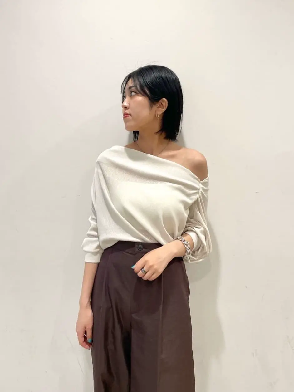 GRACE CONTINENTAL yoshi コーディネート画像