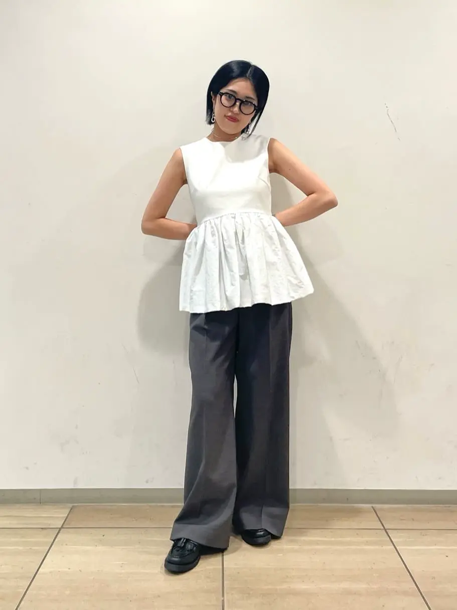 GRACE CONTINENTAL yoshi コーディネート画像