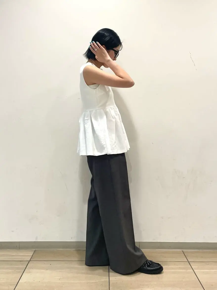 GRACE CONTINENTAL yoshi コーディネート画像