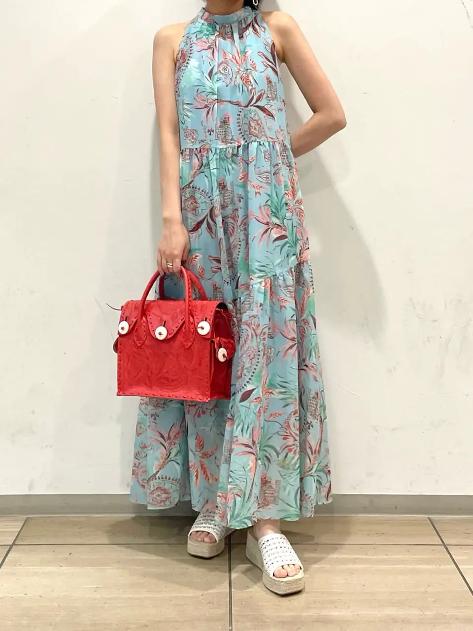 GRACE CONTINENTAL yoshi コーディネート画像