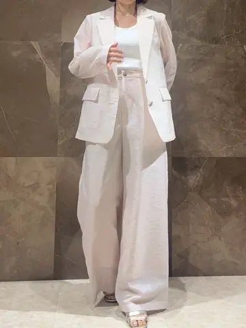 GRACE CONTINENTAL 穐山　香織 コーディネート画像