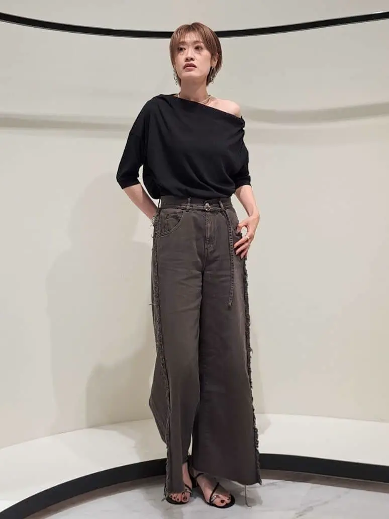 GRACE CONTINENTAL 今野　志保 コーディネート画像