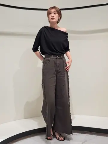 GRACE CONTINENTAL 今野　志保 コーディネート画像