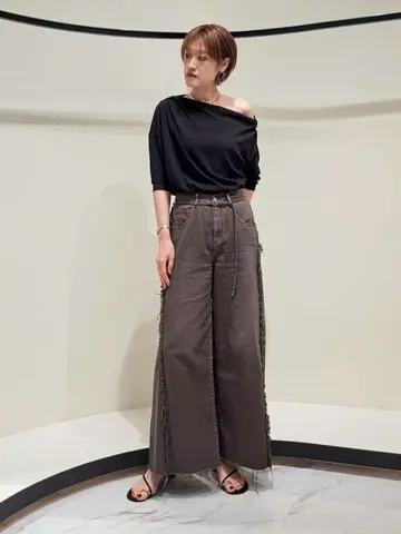 GRACE CONTINENTAL 今野　志保 コーディネート画像