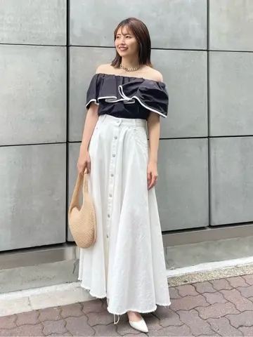 GRACE CONTINENTAL minami コーディネート画像