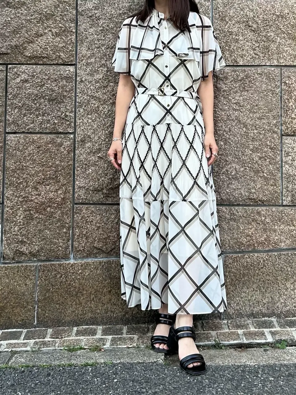 GRACE CONTINENTAL 古川温子 コーディネート画像