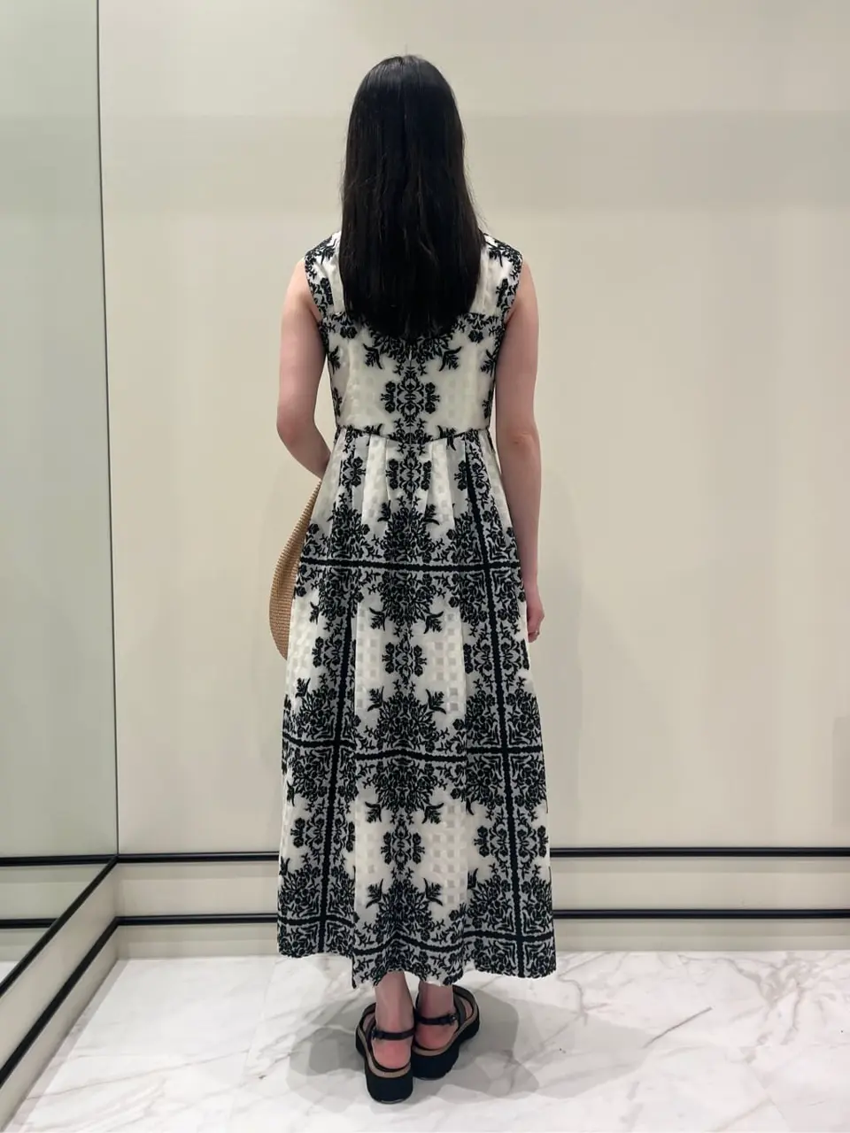 GRACE CONTINENTAL Hotei コーディネート画像