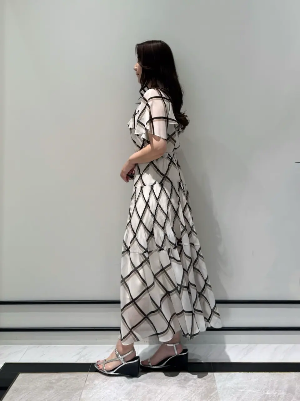 GRACE CONTINENTAL MOMOKO コーディネート画像