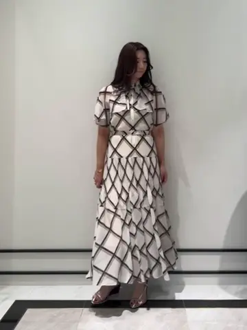 GRACE CONTINENTAL MOMOKO コーディネート画像