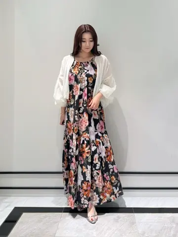 GRACE CONTINENTAL MOMOKO コーディネート画像