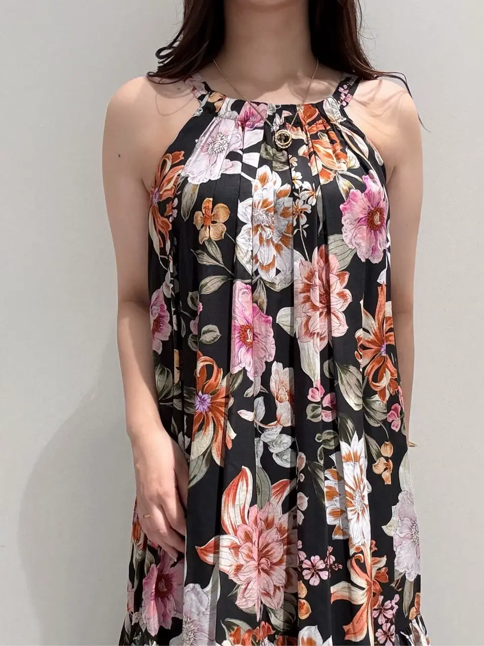 GRACE CONTINENTAL MOMOKO コーディネート画像