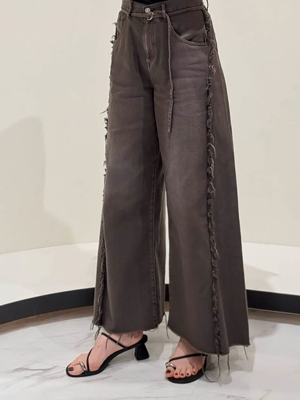 GRACE CONTINENTAL 今野　志保 コーディネート画像