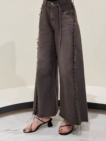 GRACE CONTINENTAL 今野　志保 コーディネート画像