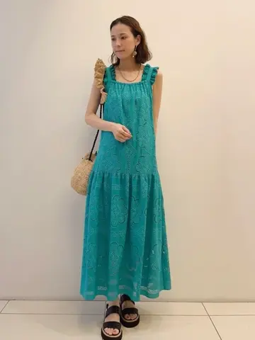 GRACE CONTINENTAL 亀田 未希 コーディネート画像