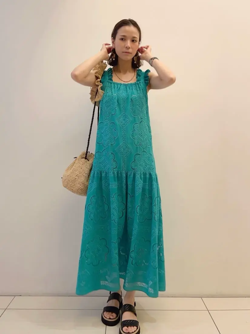 GRACE CONTINENTAL 亀田 未希 コーディネート画像