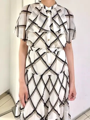 GRACE CONTINENTAL haruka iwasaki コーディネート画像