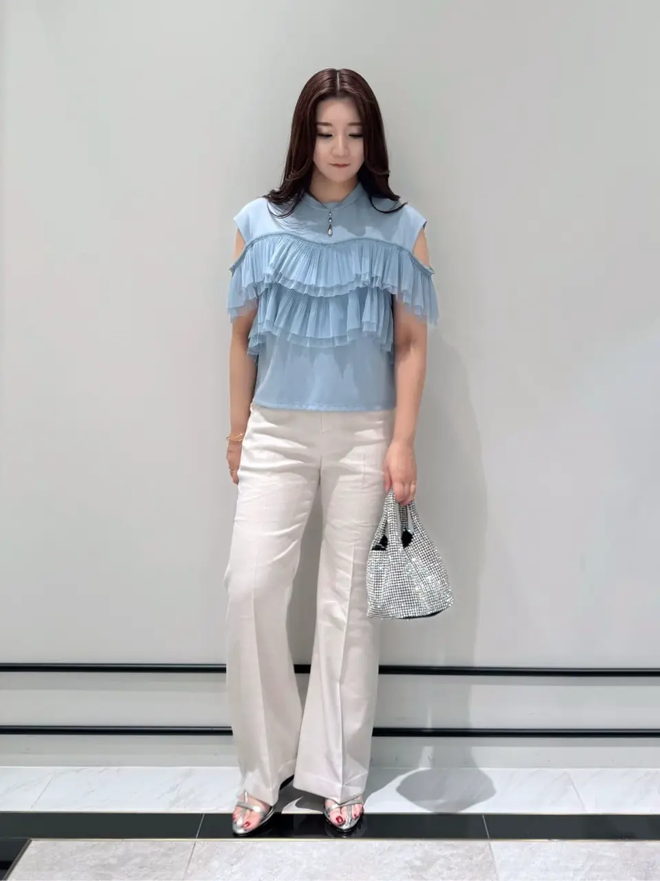 GRACE CONTINENTAL MOMOKO コーディネート画像