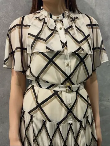 GRACE CONTINENTAL 赤坂 梨来 コーディネート画像