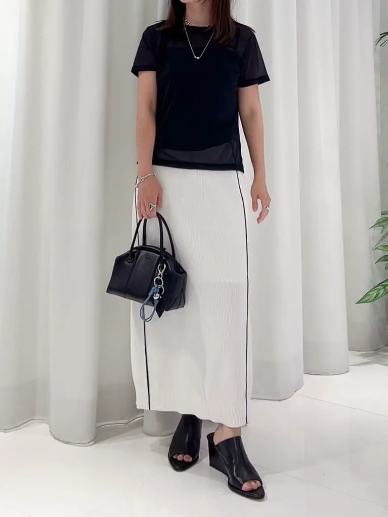 GRACE CONTINENTAL 古川温子 コーディネート画像