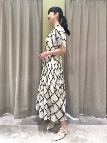 GRACE CONTINENTAL 端場　わかな コーディネート画像