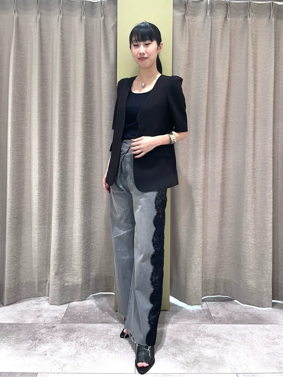 GRACE CONTINENTAL 端場　わかな コーディネート画像