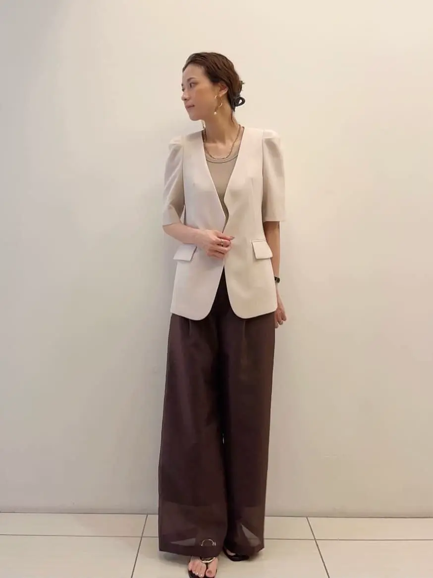 GRACE CONTINENTAL 亀田 未希 コーディネート画像