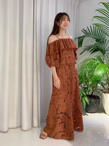 GRACE CONTINENTAL Hikaru Okada コーディネート画像