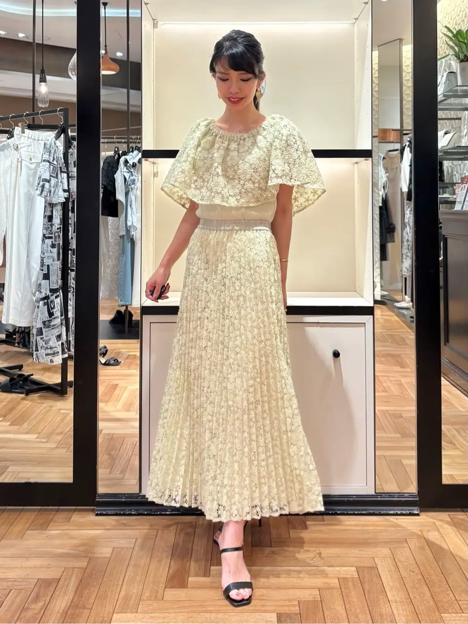 GRACE CONTINENTAL FUKUSHIMA YURIE コーディネート画像