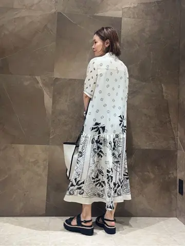 GRACE CONTINENTAL 穐山　香織 コーディネート画像