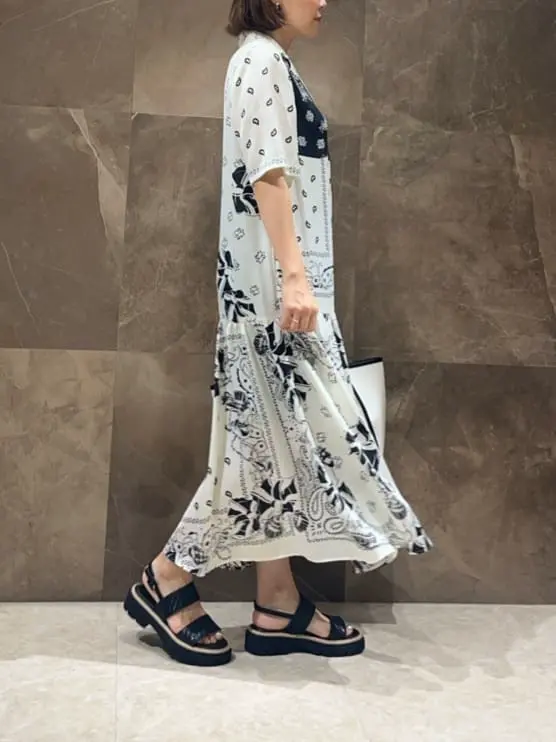 GRACE CONTINENTAL 穐山　香織 コーディネート画像