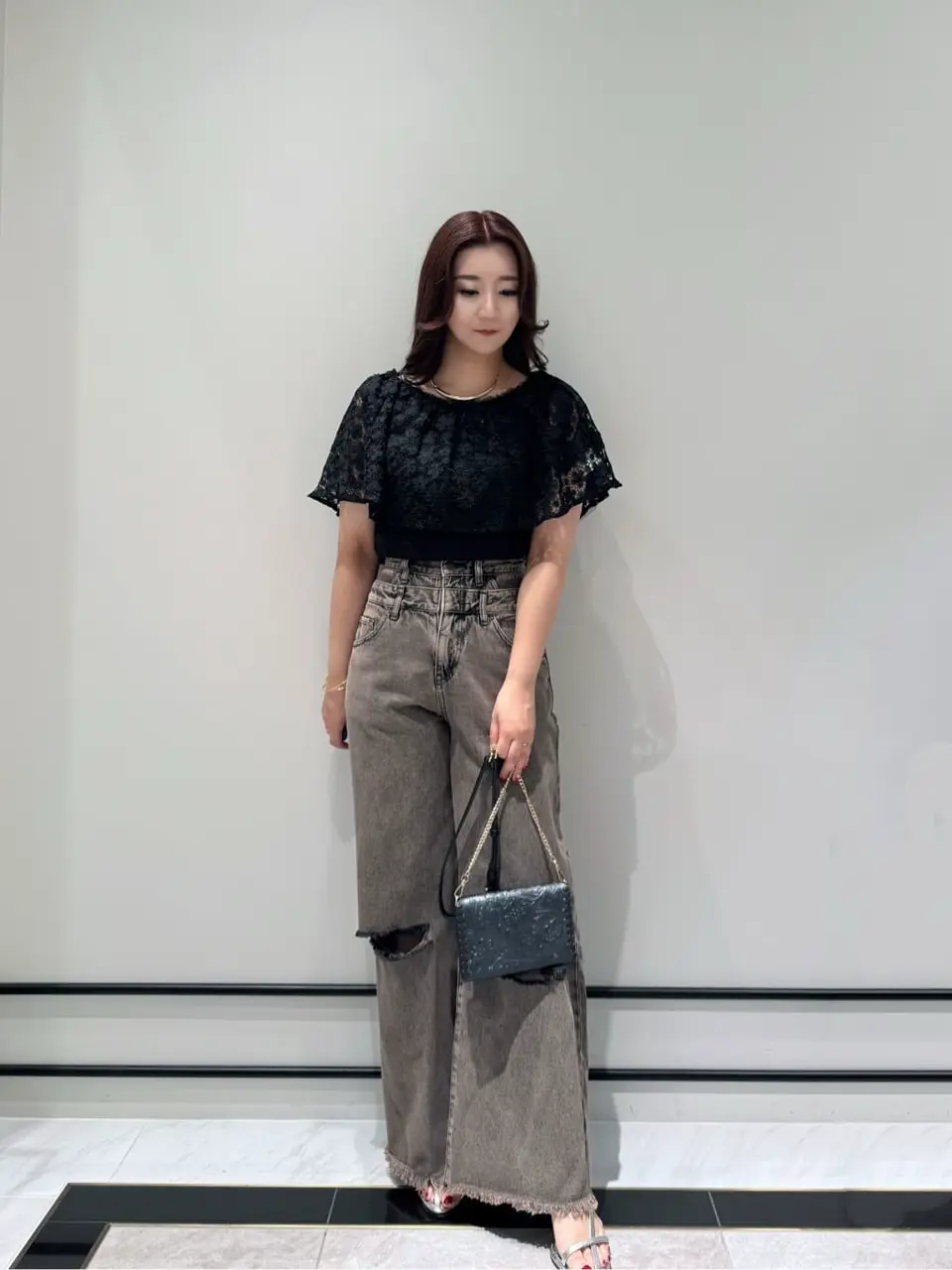 GRACE CONTINENTAL MOMOKO コーディネート画像