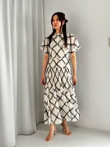 GRACE CONTINENTAL Hikaru Okada コーディネート画像