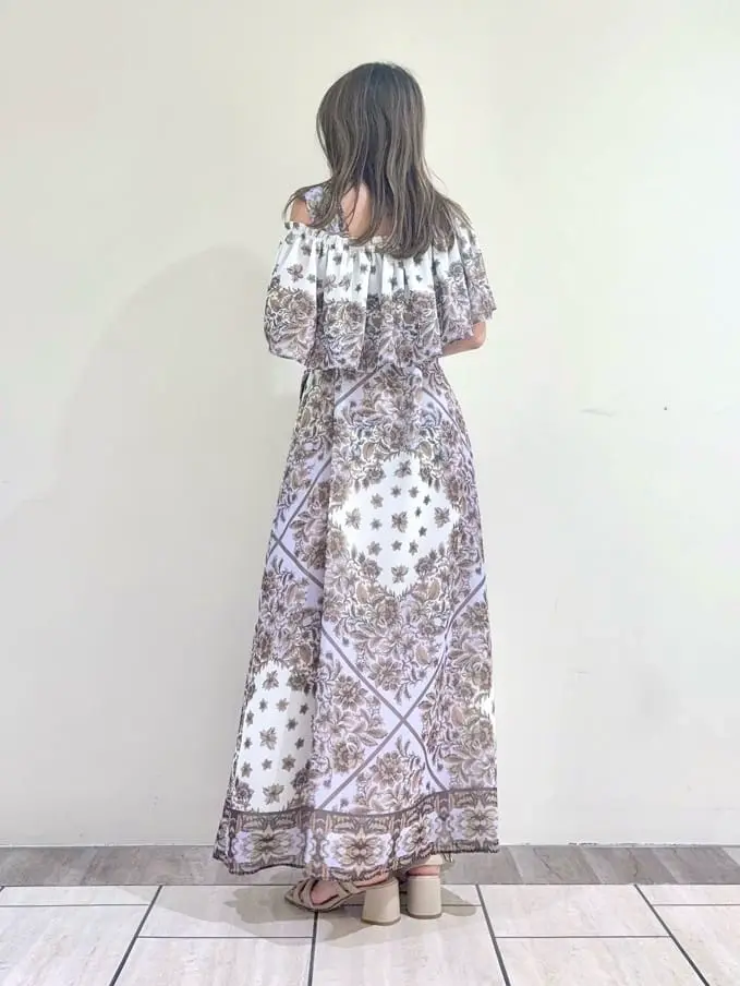 GRACE CONTINENTAL yukimi yonee コーディネート画像