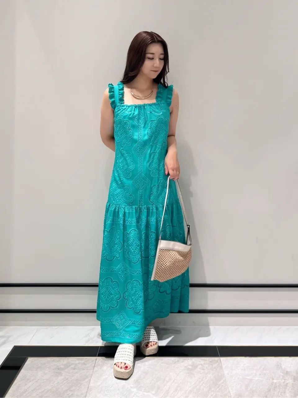 GRACE CONTINENTAL MOMOKO コーディネート画像