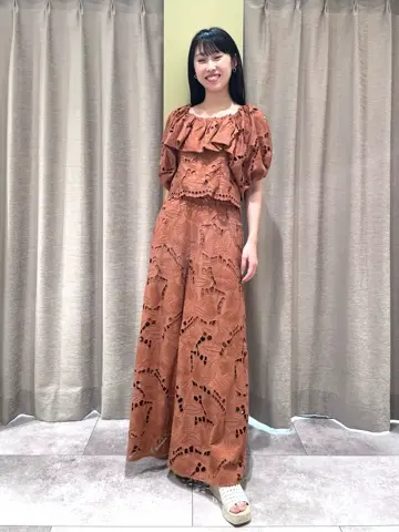 GRACE CONTINENTAL 端場　わかな コーディネート画像