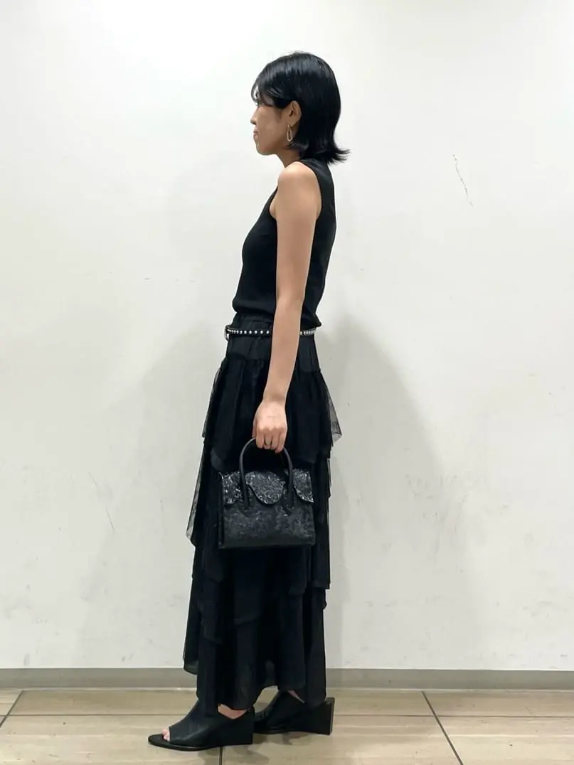 GRACE CONTINENTAL yoshi コーディネート画像