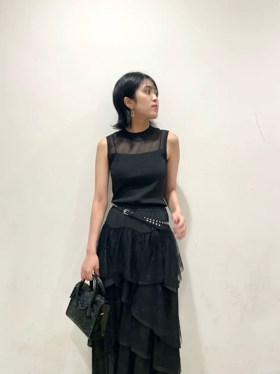 GRACE CONTINENTAL yoshi コーディネート画像