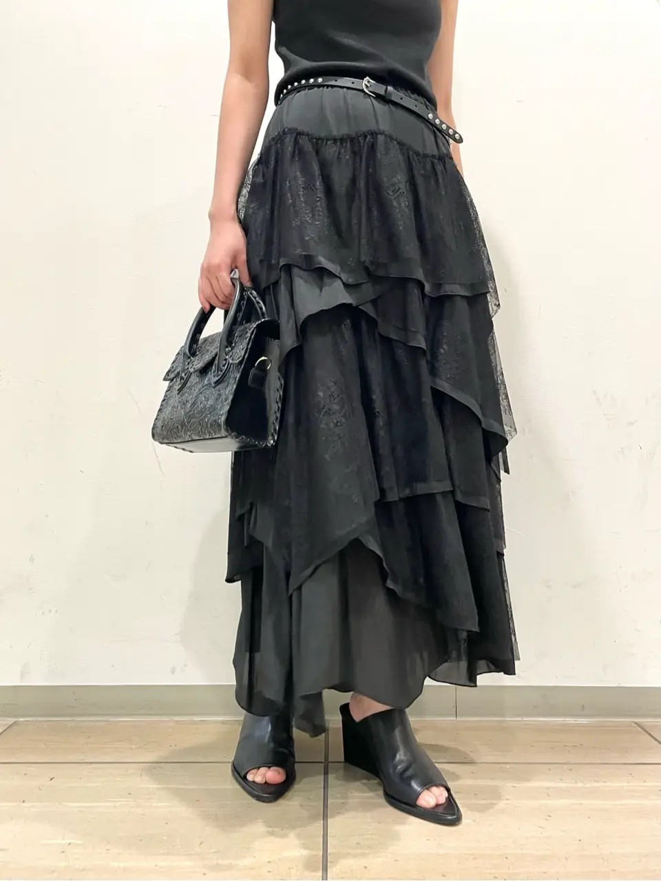 GRACE CONTINENTAL yoshi コーディネート画像