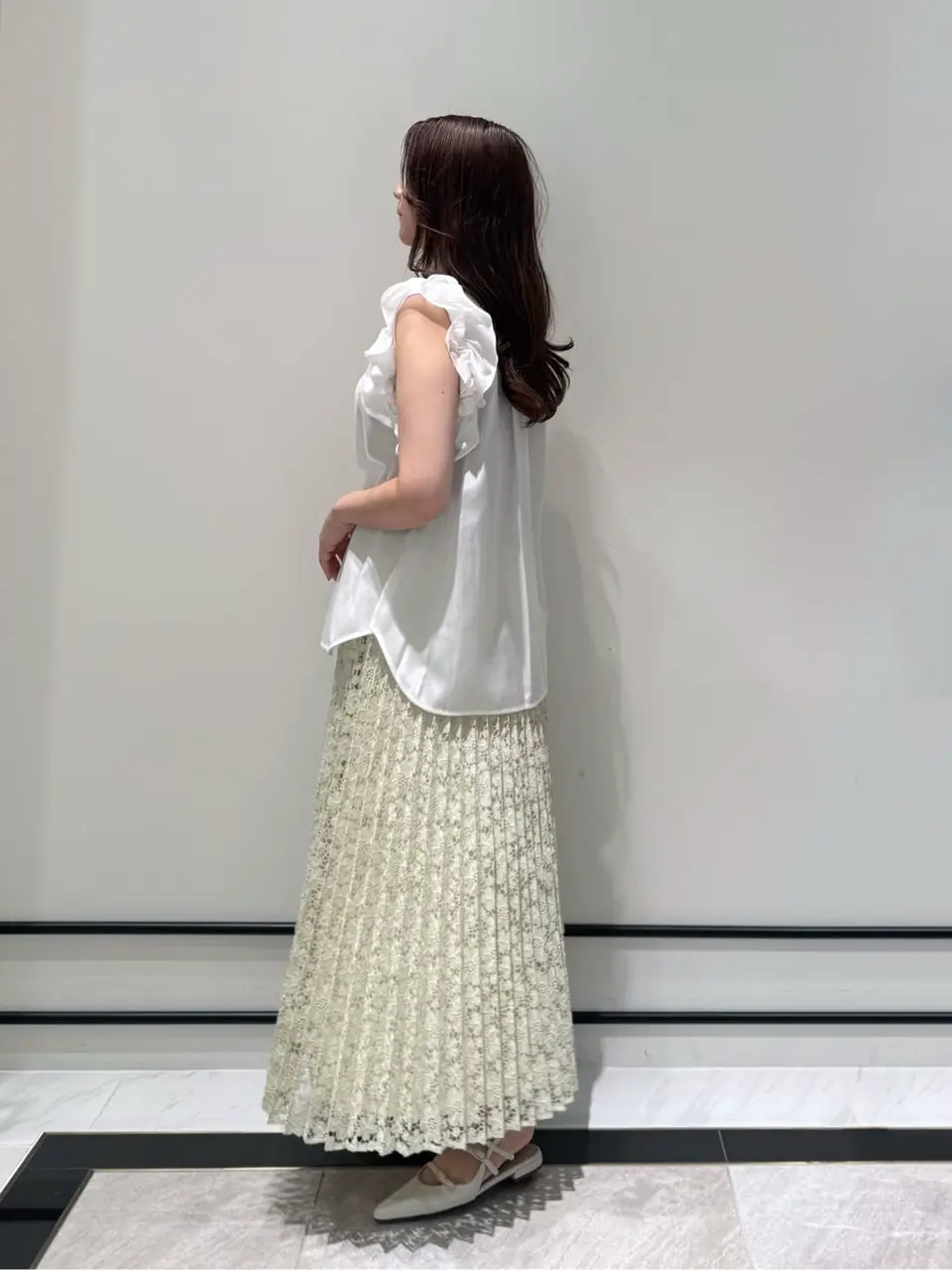 GRACE CONTINENTAL MOMOKO コーディネート画像