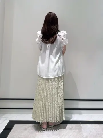 GRACE CONTINENTAL MOMOKO コーディネート画像