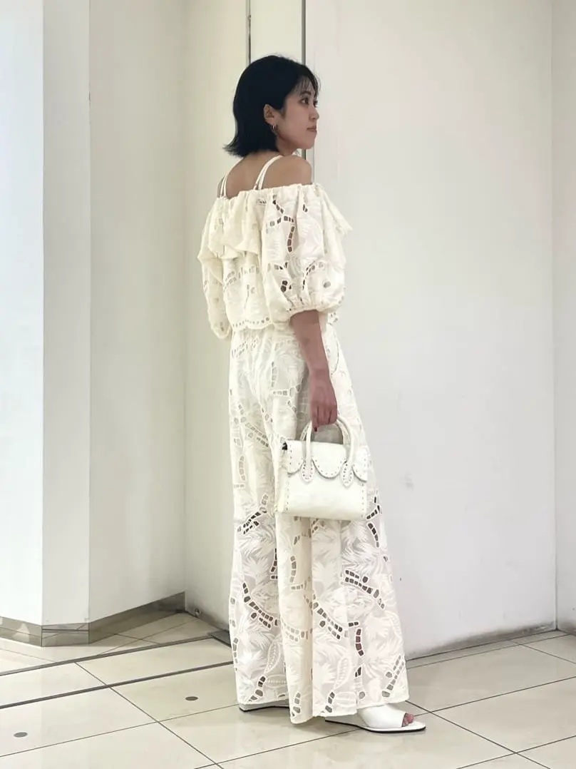 GRACE CONTINENTAL yoshi コーディネート画像