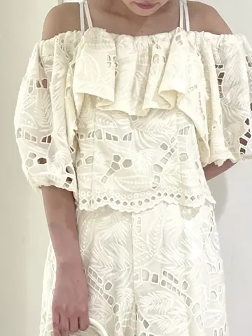 GRACE CONTINENTAL yoshi コーディネート画像