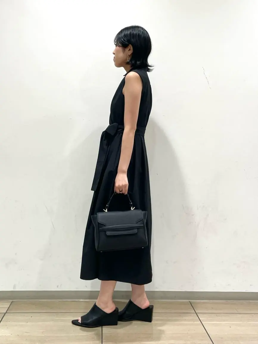 GRACE CONTINENTAL yoshi コーディネート画像