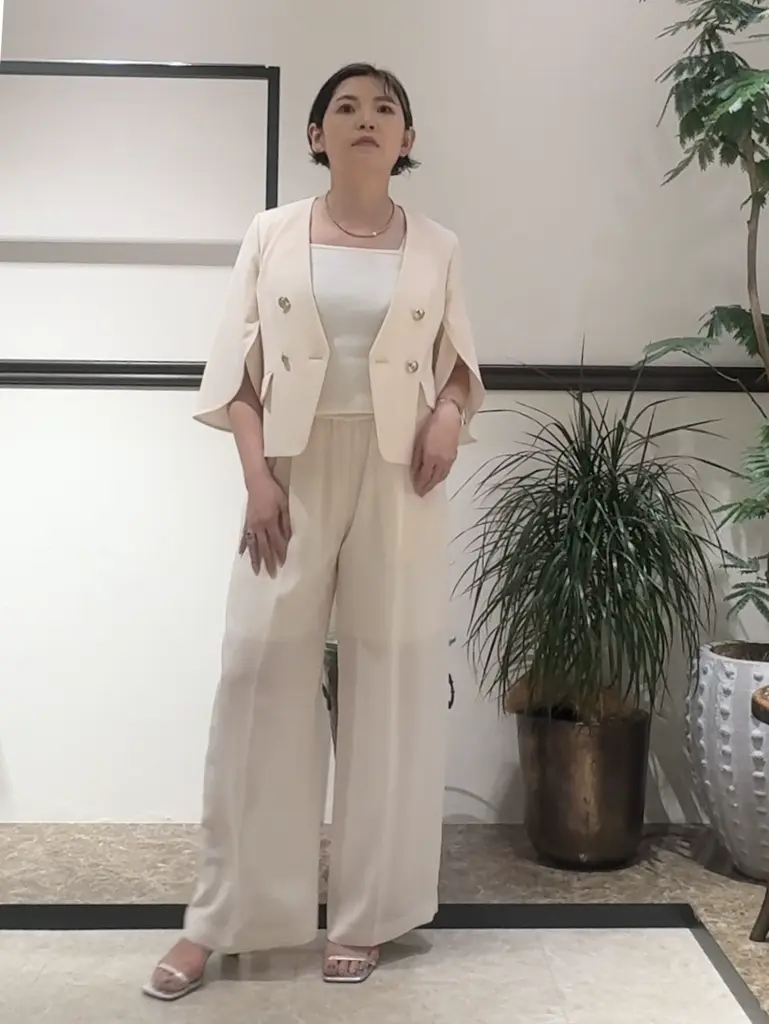 GRACE CONTINENTAL N.YURI コーディネート画像