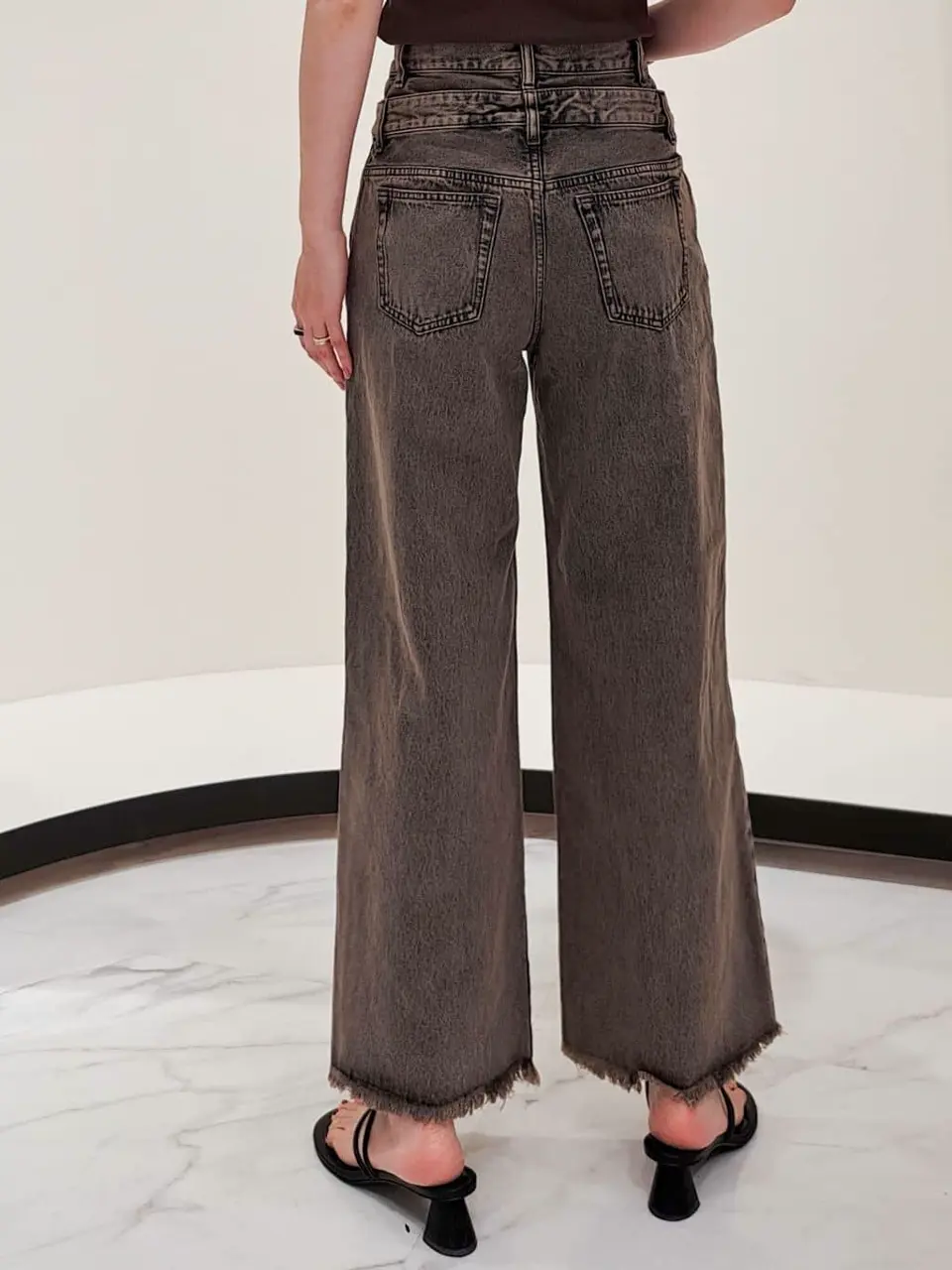 GRACE CONTINENTAL 今野　志保 コーディネート画像