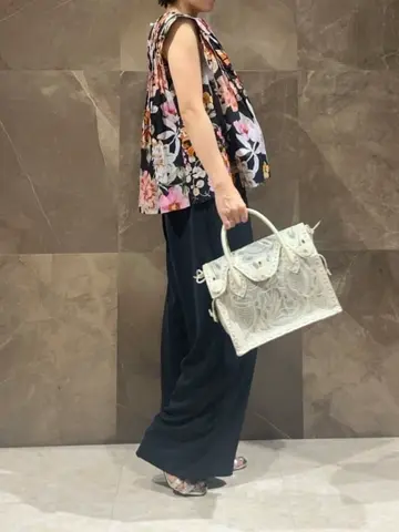 GRACE CONTINENTAL 穐山　香織 コーディネート画像