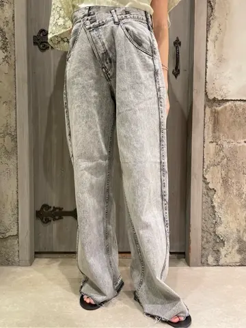 GRACE CONTINENTAL minami コーディネート画像