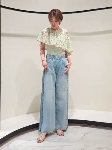 GRACE CONTINENTAL 今野　志保 コーディネート画像