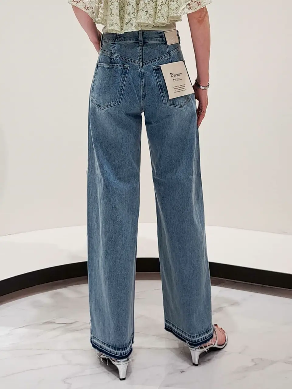 GRACE CONTINENTAL 今野　志保 コーディネート画像